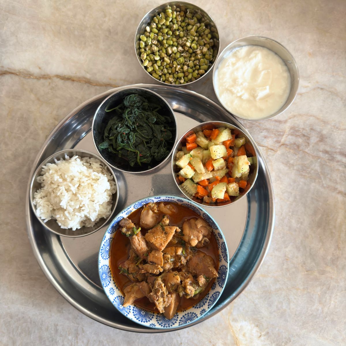 5 side dishes on a plate to balance chicken curry